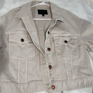 Banana Republic “THE 90S DENIM TRUCKER JACKET”